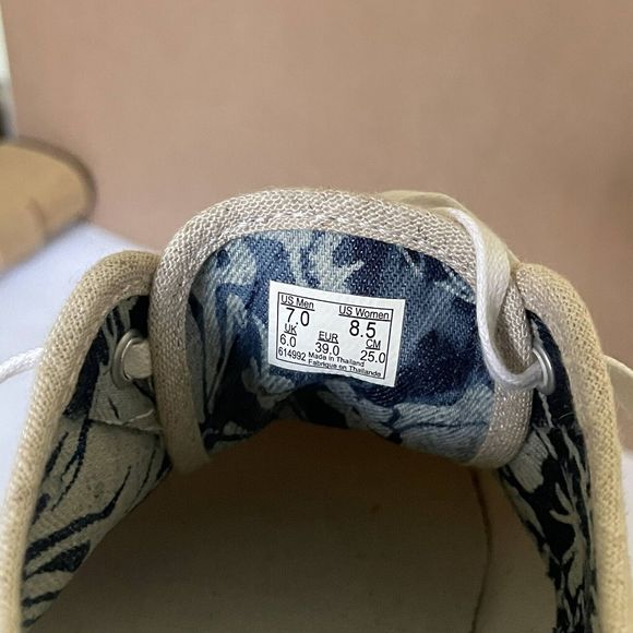 Vans Unisex Beige Low Top Trainers Shoes Size UK 6. - Picture 7 of 9